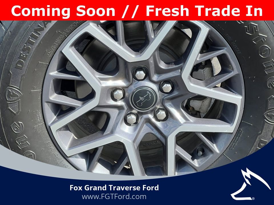 Used 2025 Jeep Wrangler Unlimited Sahara AWD/4WD image 7