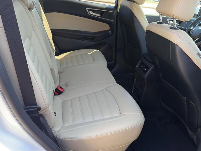 Certified 2022 Ford Edge SEL w/ Convenience Package AWD/4WD image 17