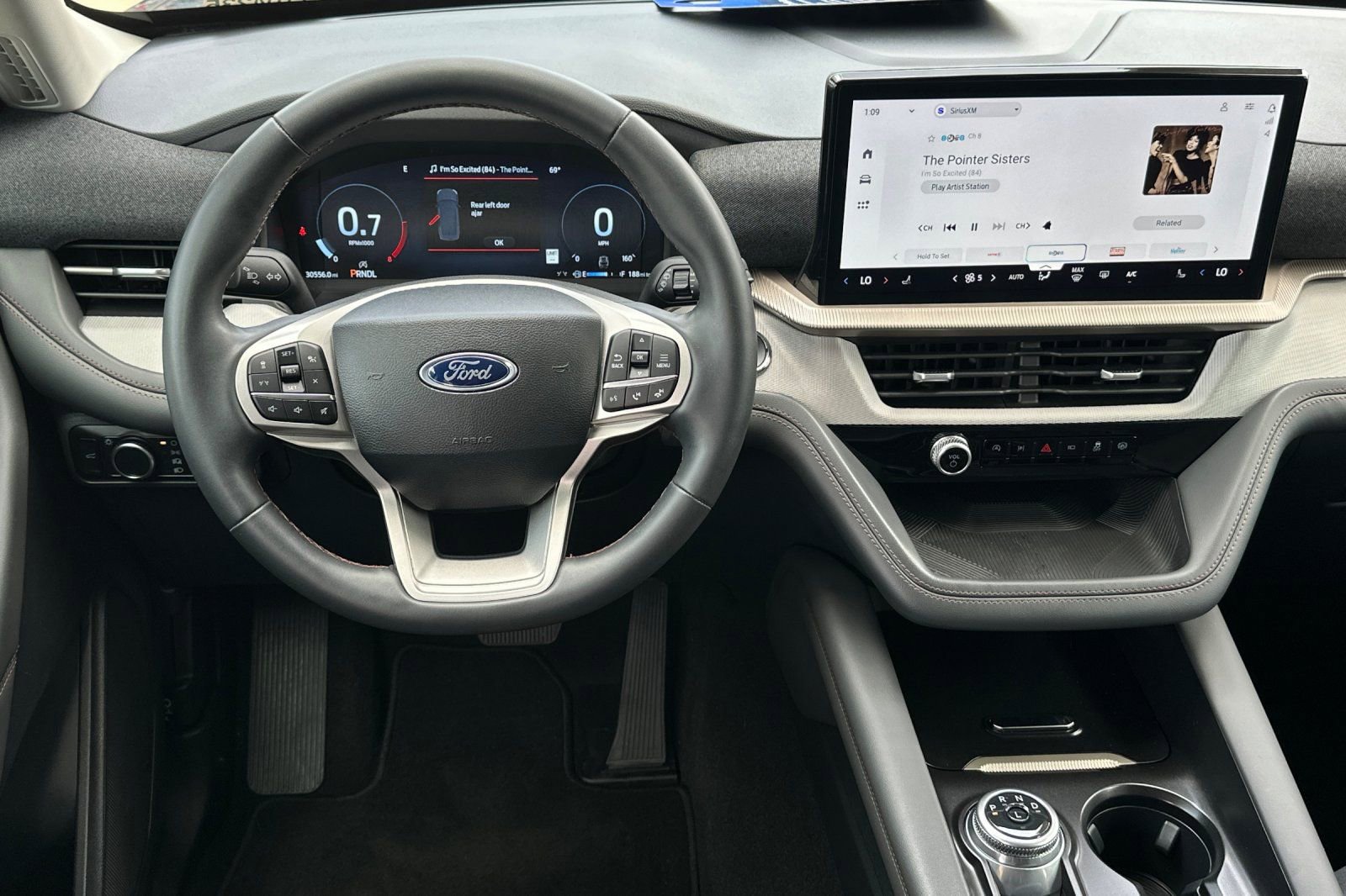 Certified 2025 Ford Explorer Active RWD image 13
