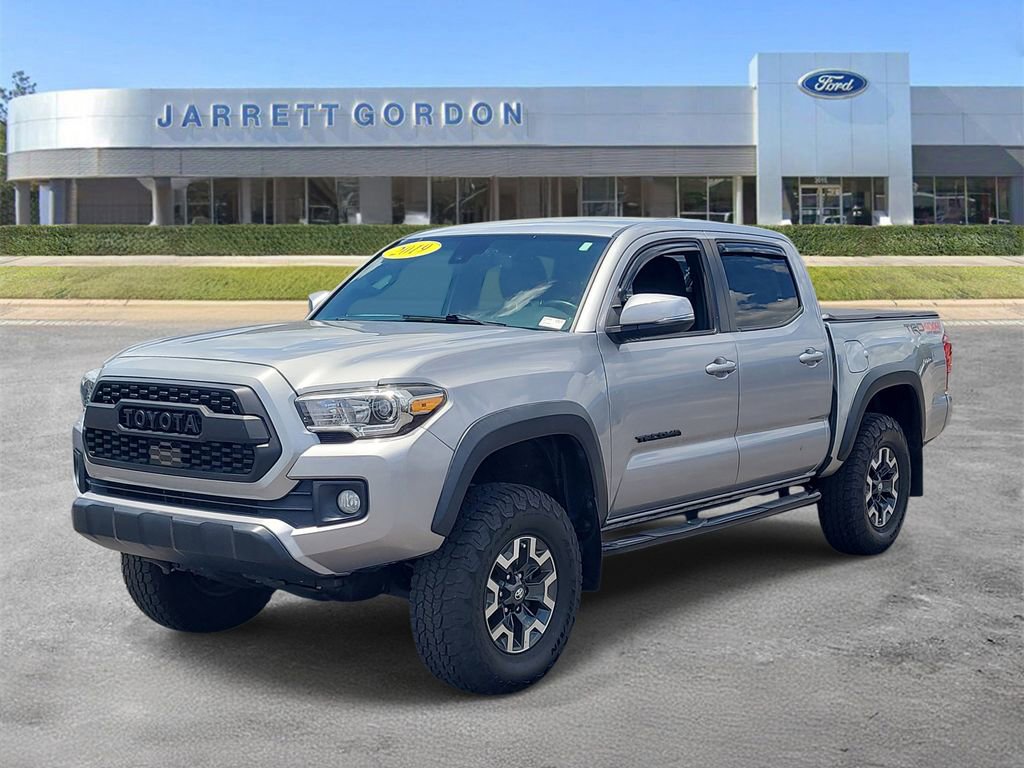 Used 2019 Toyota Tacoma TRD Off-Road AWD/4WD image 2