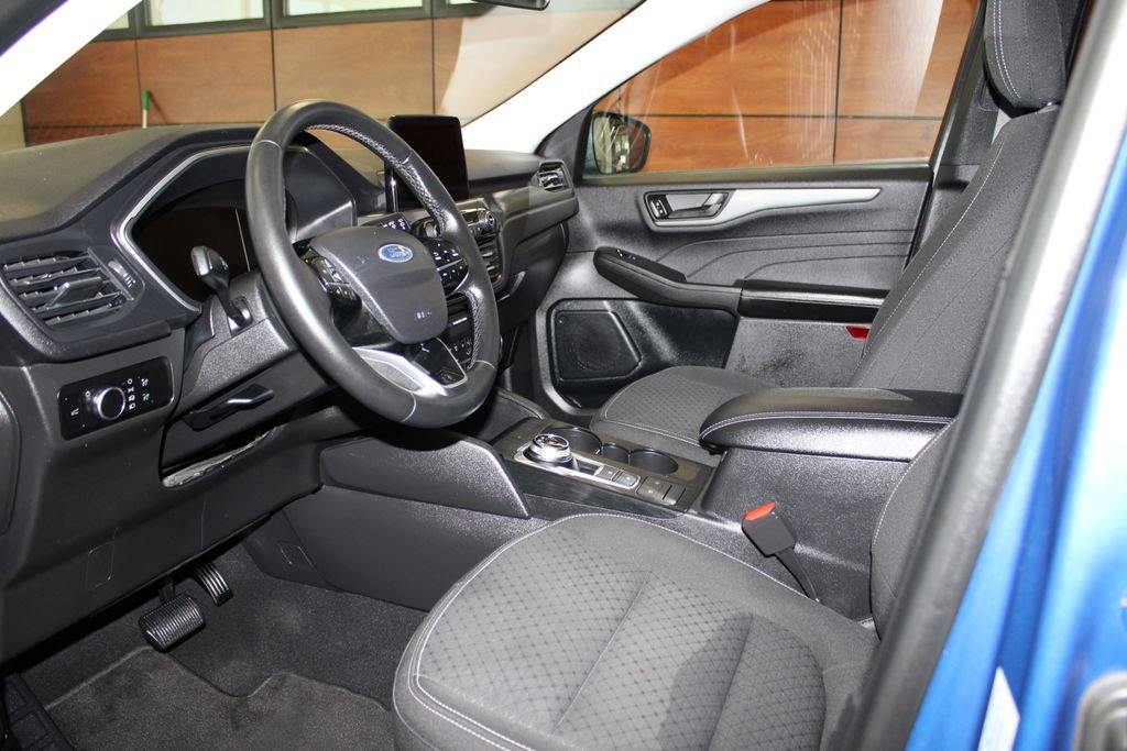 Certified 2023 Ford Escape Active AWD/4WD image 16