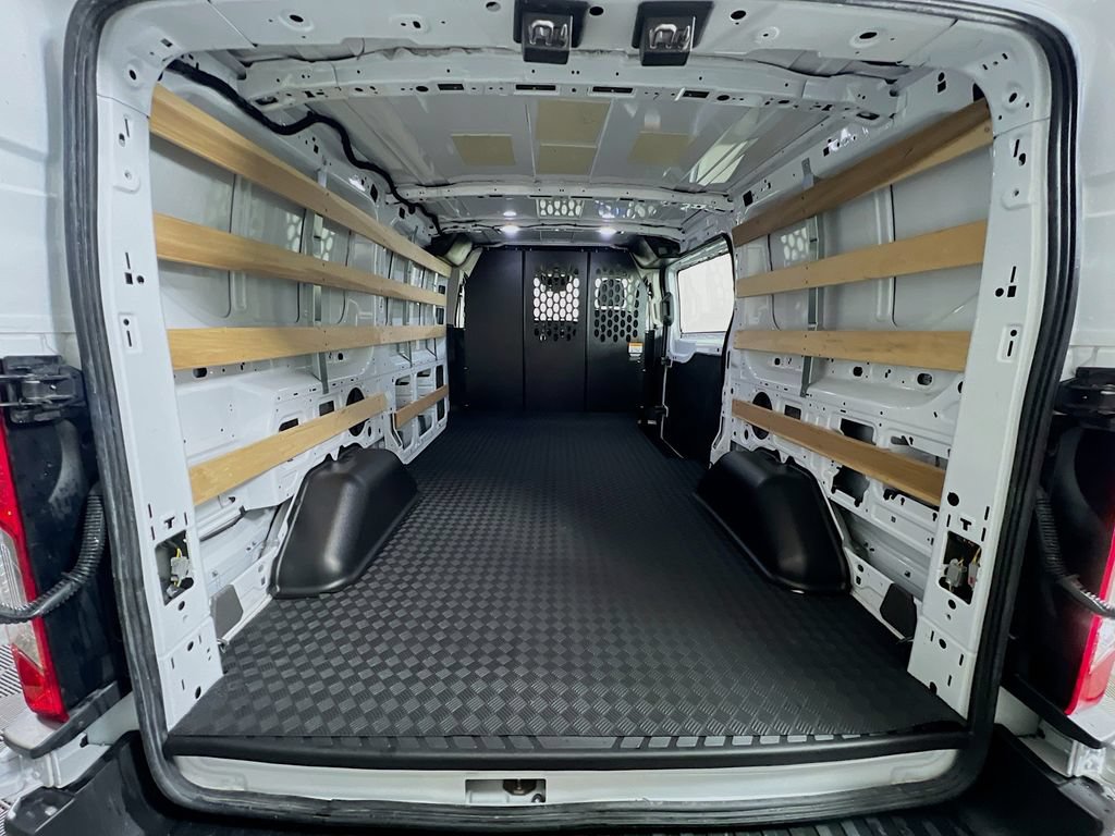 Certified 2025 Ford Transit 250 Low Roof w/ Exterior Upgrade Package RWD image 29