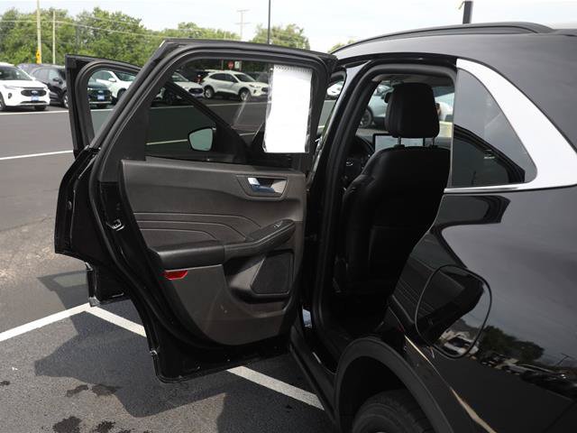 Certified 2024 Ford Escape Platinum AWD/4WD image 21