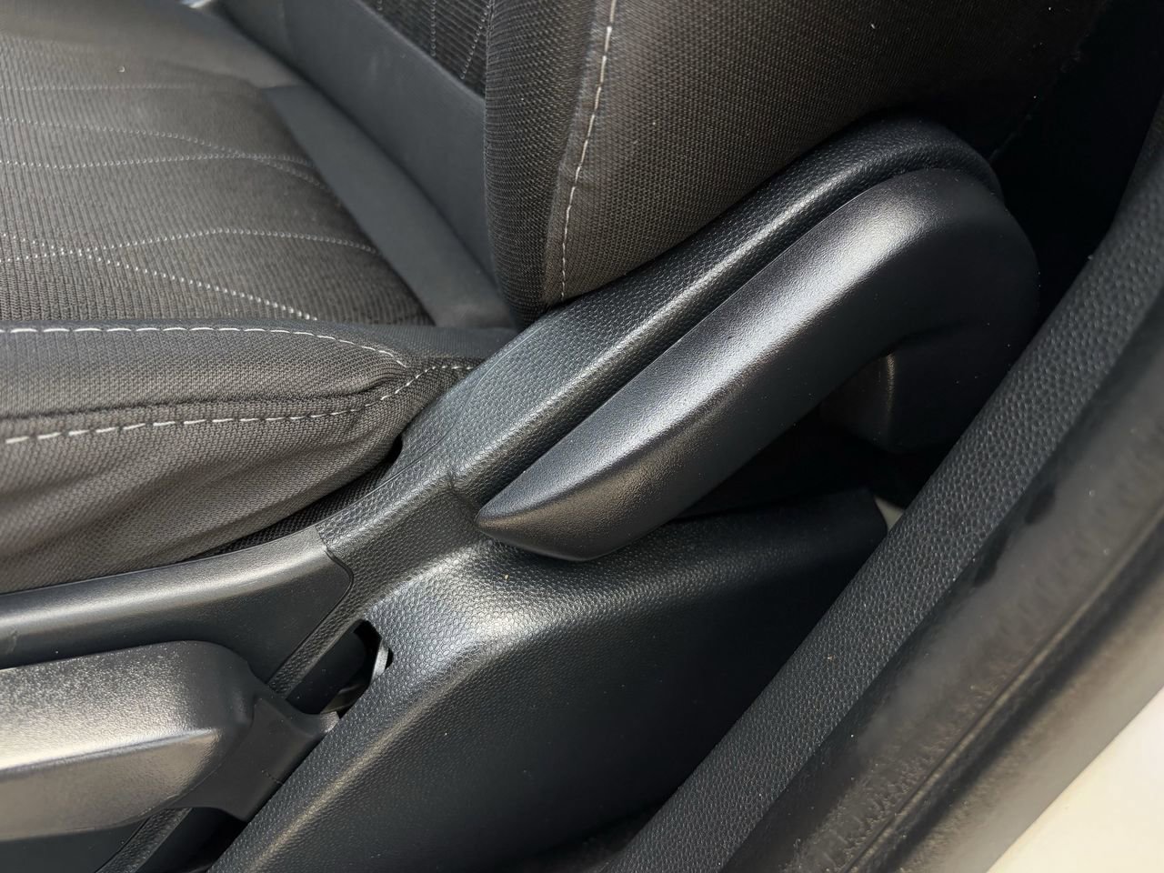 Certified 2021 Ford EcoSport SE FWD image 27