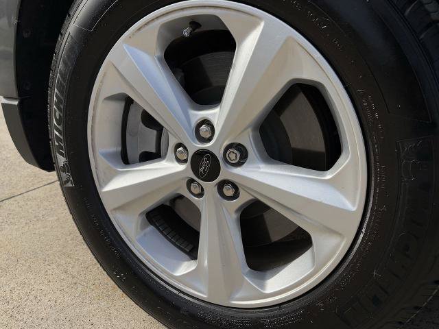 Certified 2024 Ford Edge SE image 11