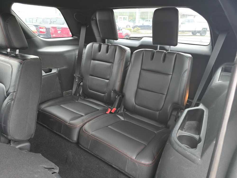 Certified 2019 Ford Explorer Sport w/ Equipment Group 401A image 18