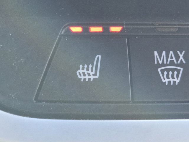 Used 2022 BMW X4 xDrive30i image 13