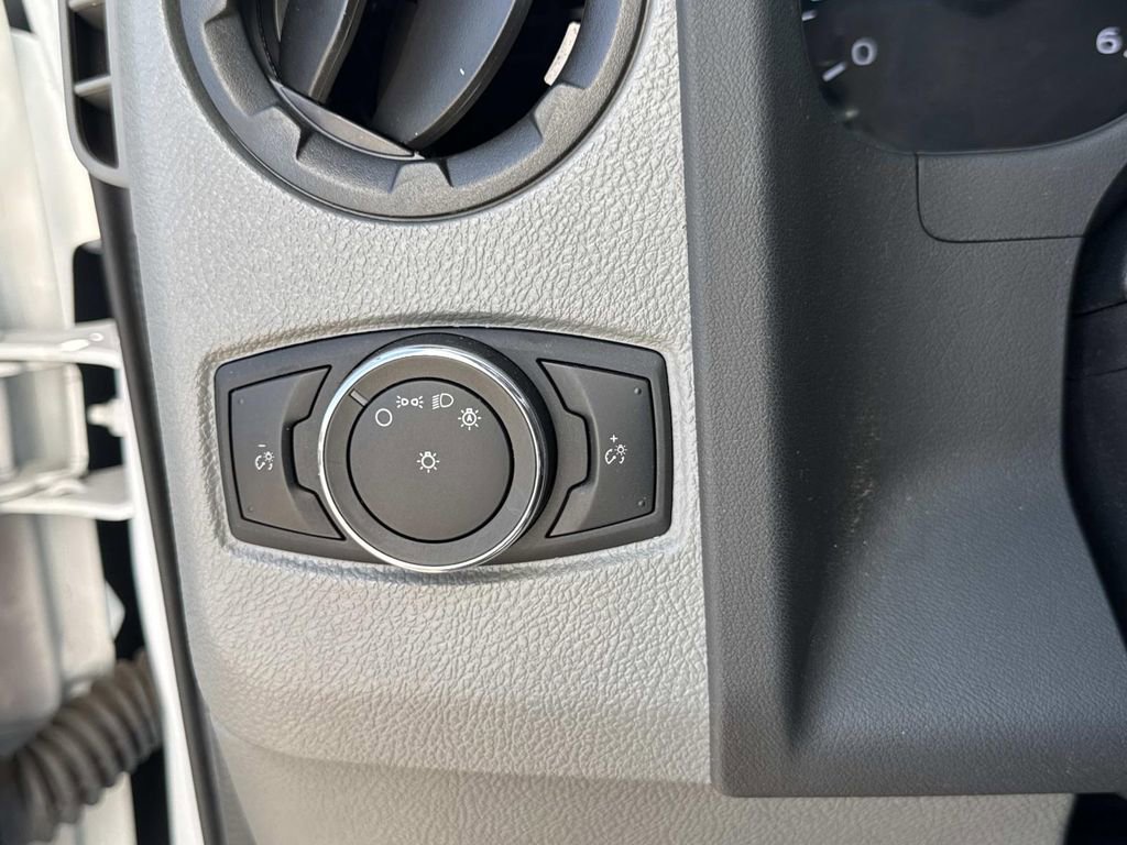 Certified 2021 Ford E-450 and Econoline 450 Super Duty w/ Power Windows & Locks Group image 29