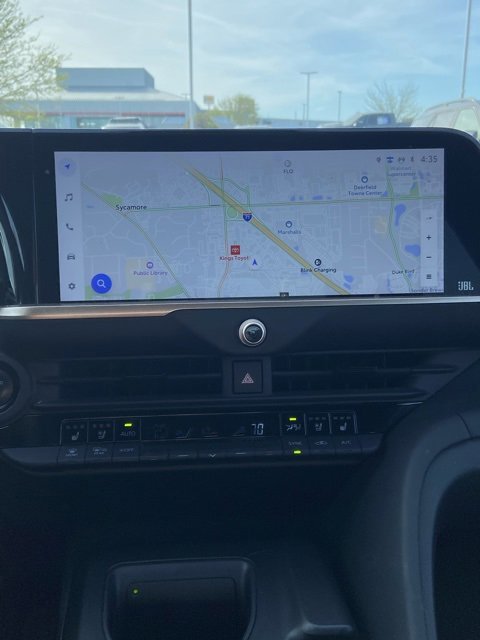 Used 2023 Toyota Crown Platinum image 7