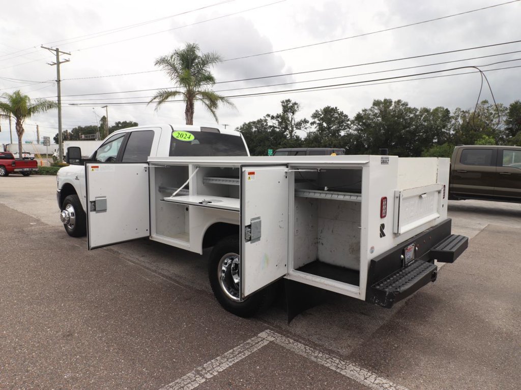 Used 2024 RAM 3500 SLT w/ Quick Order Package 2YG SLT AWD/4WD image 13