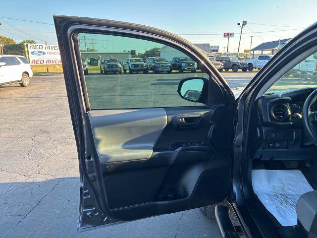Used 2023 Toyota Tacoma SR AWD/4WD image 12