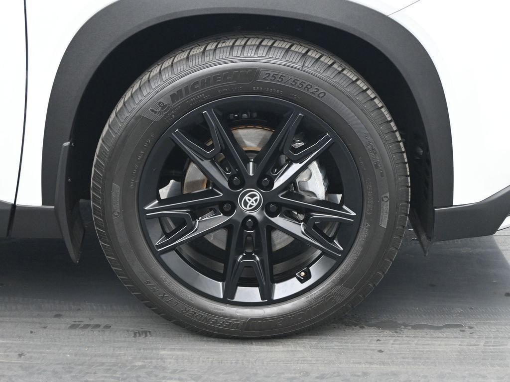 Used 2024 Toyota Grand Highlander AWD Hybrid image 25