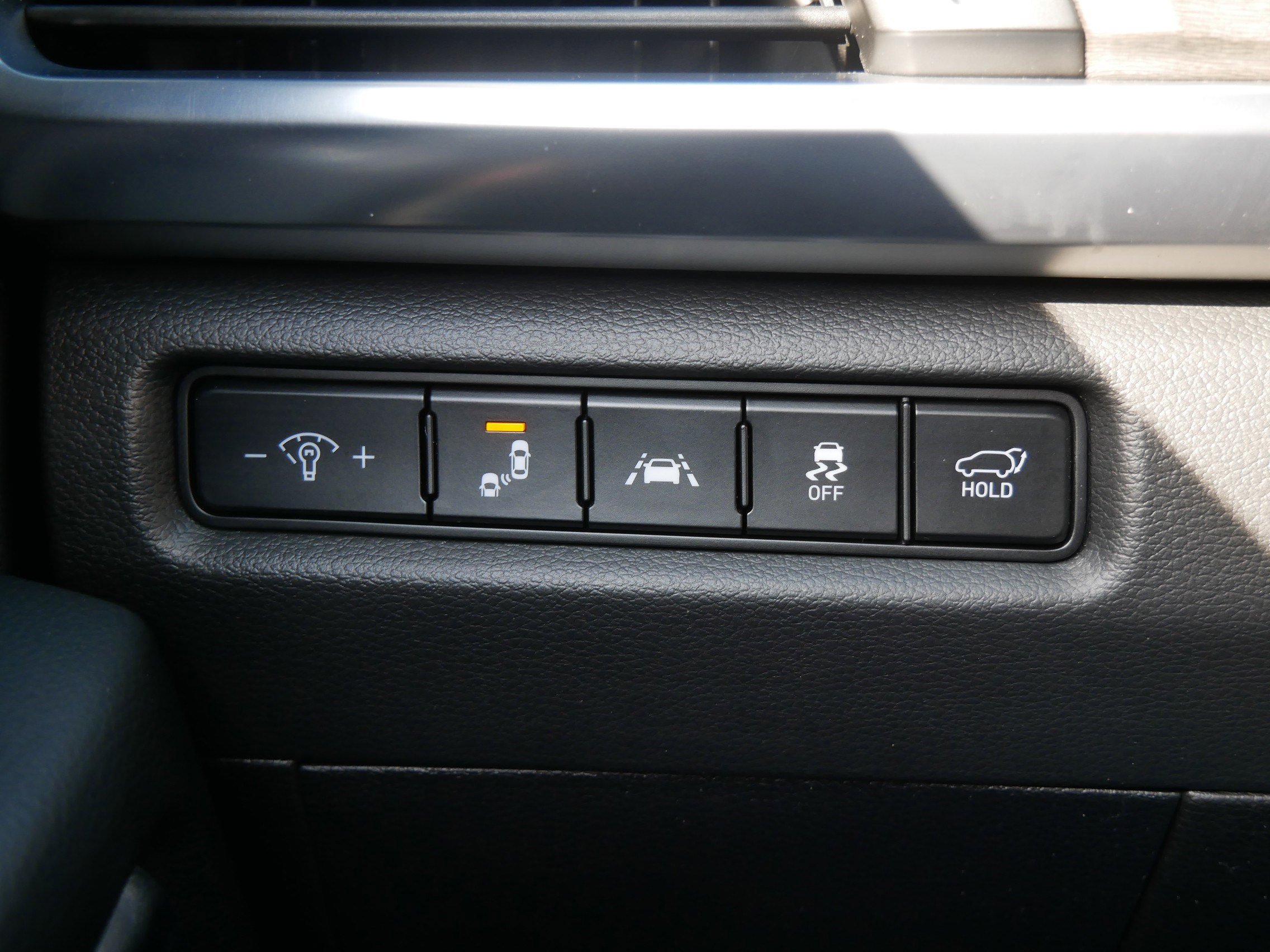 Used 2022 Kia Telluride SX w/ SX Prestige Package image 26