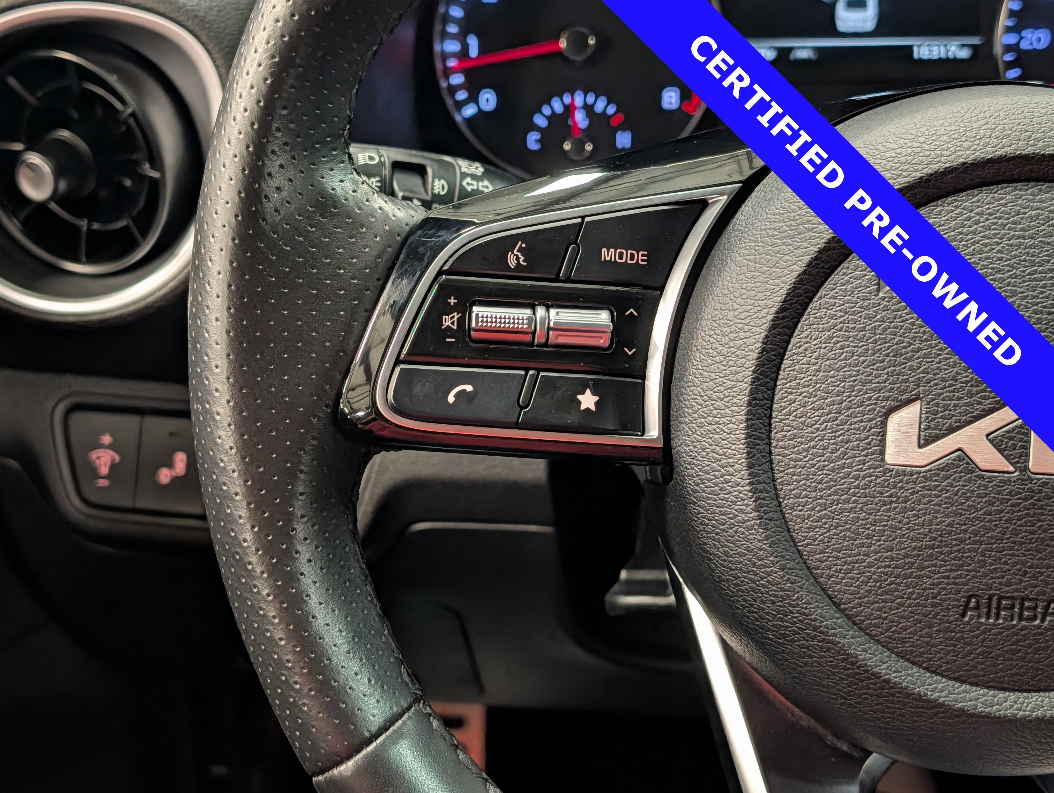 Used 2024 Kia Forte GT-Line w/ GT-Line Premium Package image 23