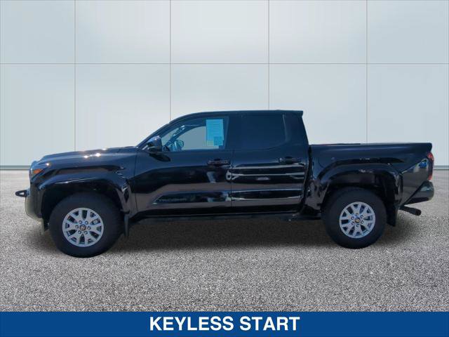Used 2025 Toyota Tacoma SR5 AWD/4WD image 2
