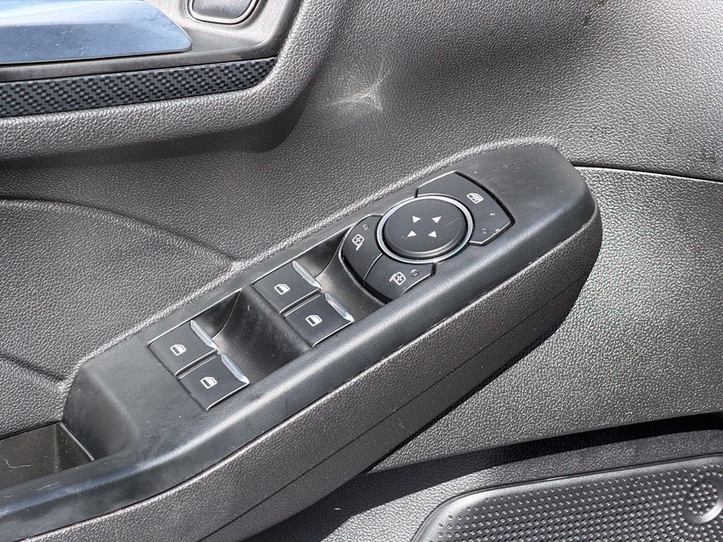 Certified 2025 Ford Escape ST-Line FWD image 23