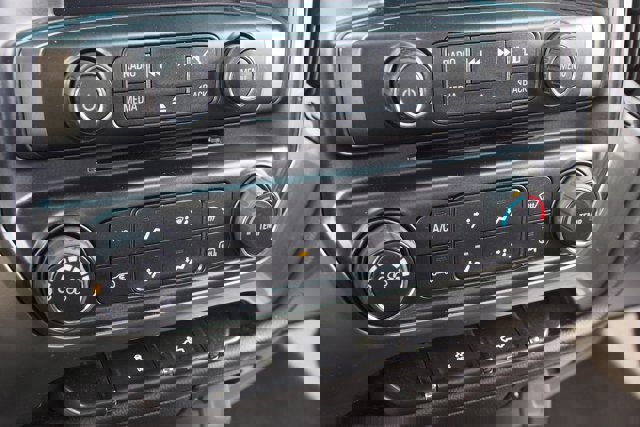 Used 2019 Chevrolet Silverado 1500 LT image 25