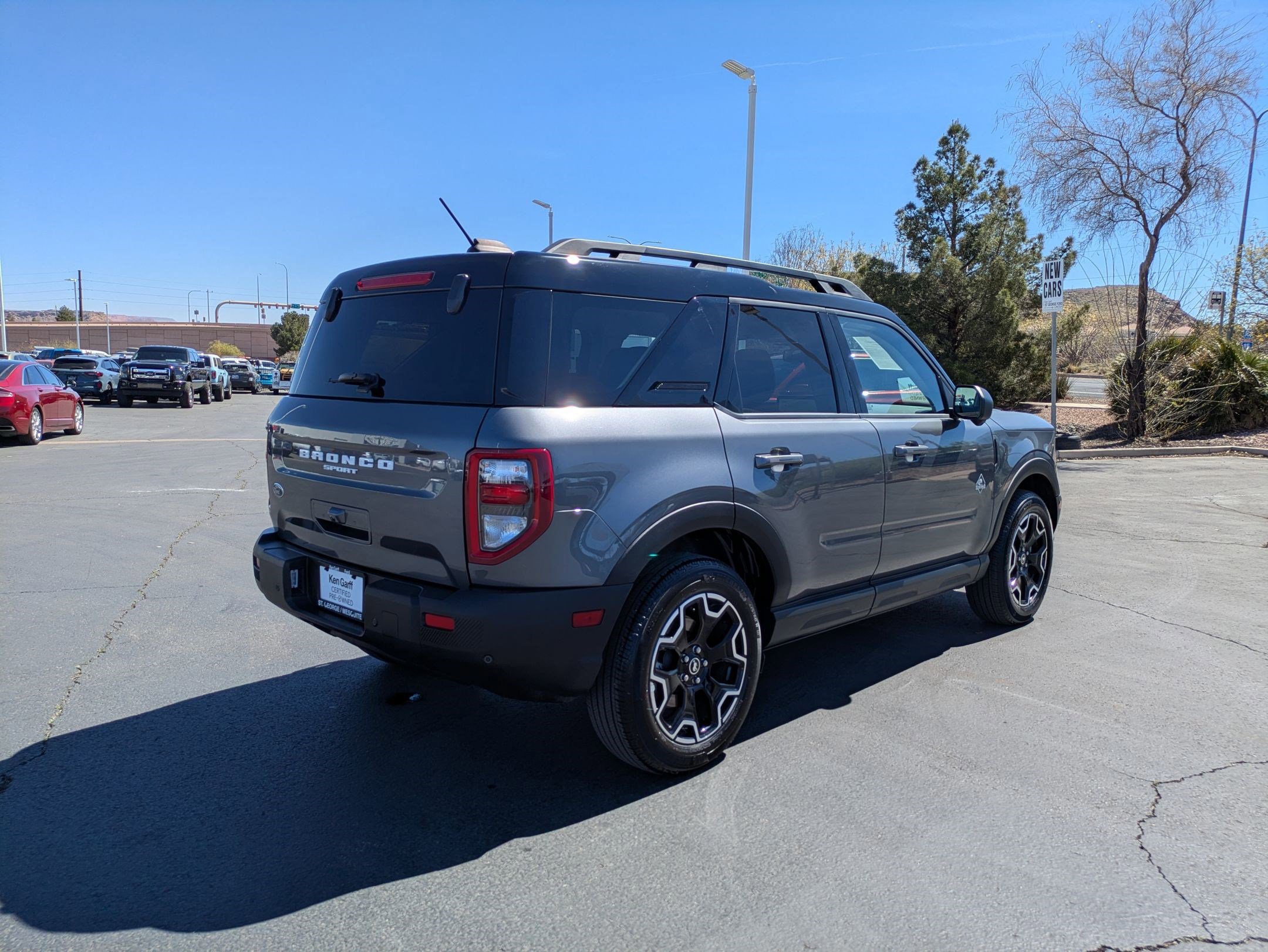 Certified 2025 Ford Bronco Sport Outer Banks w/ Outer Banks Tech Package+ AWD/4WD image 5