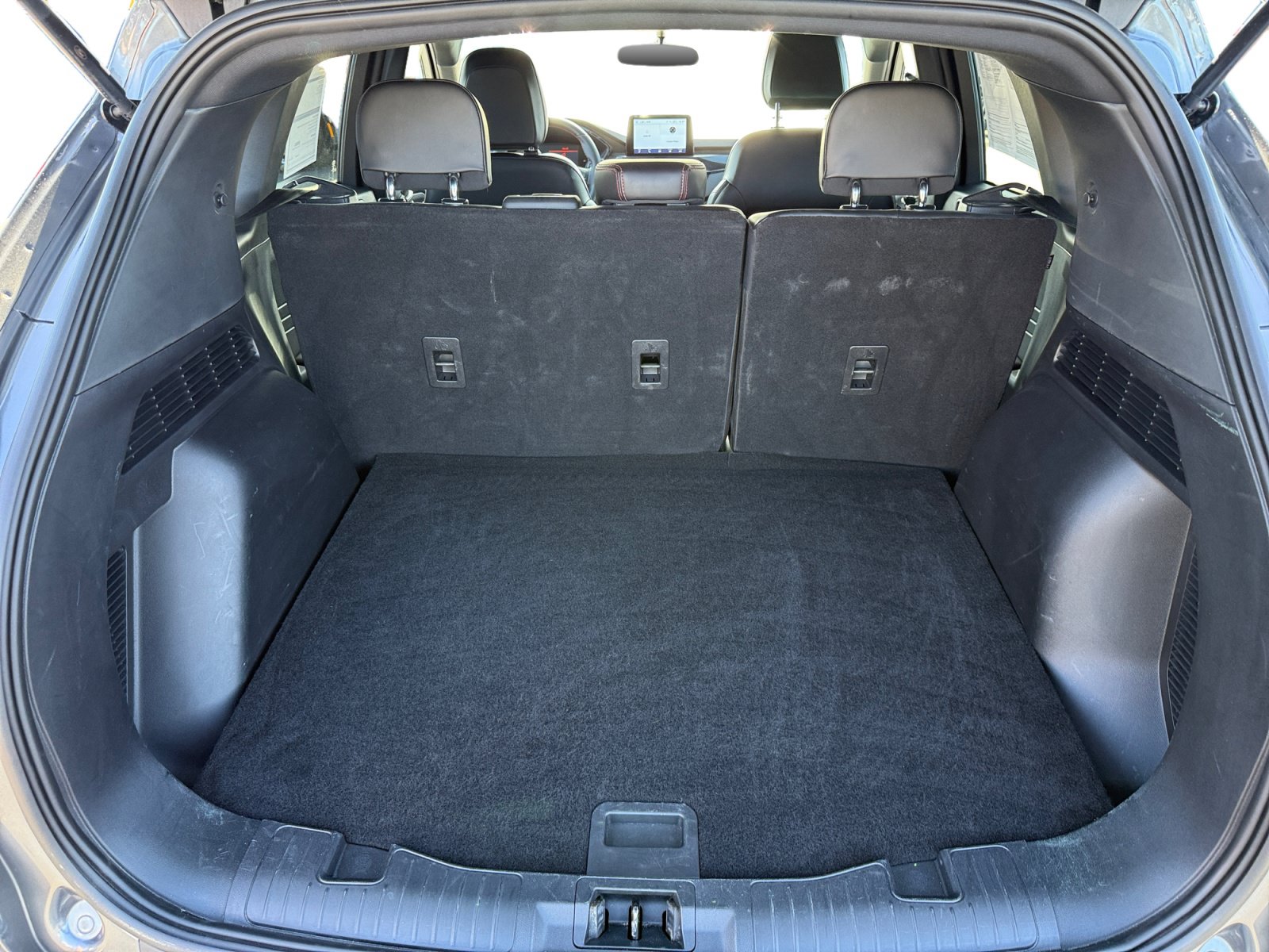 Certified 2025 Ford Escape ST-Line FWD image 17