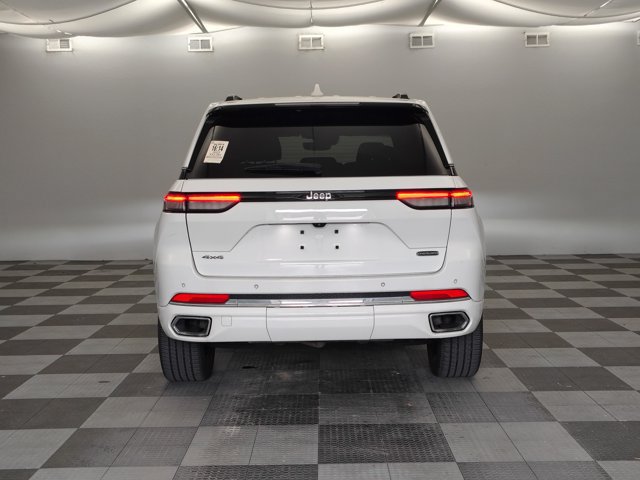 Used 2022 Jeep Grand Cherokee Overland AWD/4WD image 5