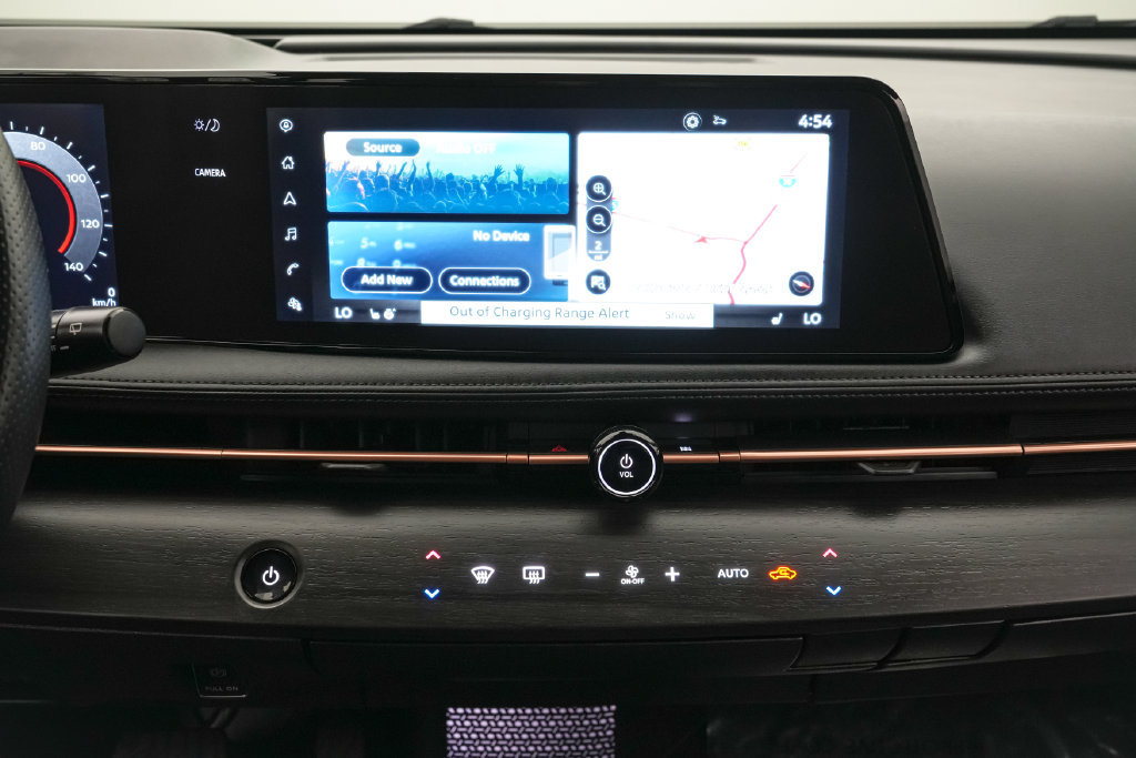 Used 2023 Nissan Ariya FWD image 17