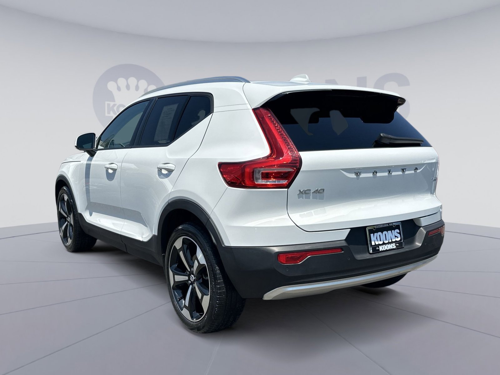 Used 2020 Volvo XC40 T5 Momentum w/ Protection Package Premier AWD/4WD image 8