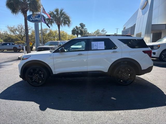 Certified 2023 Ford Explorer ST-Line AWD/4WD image 5