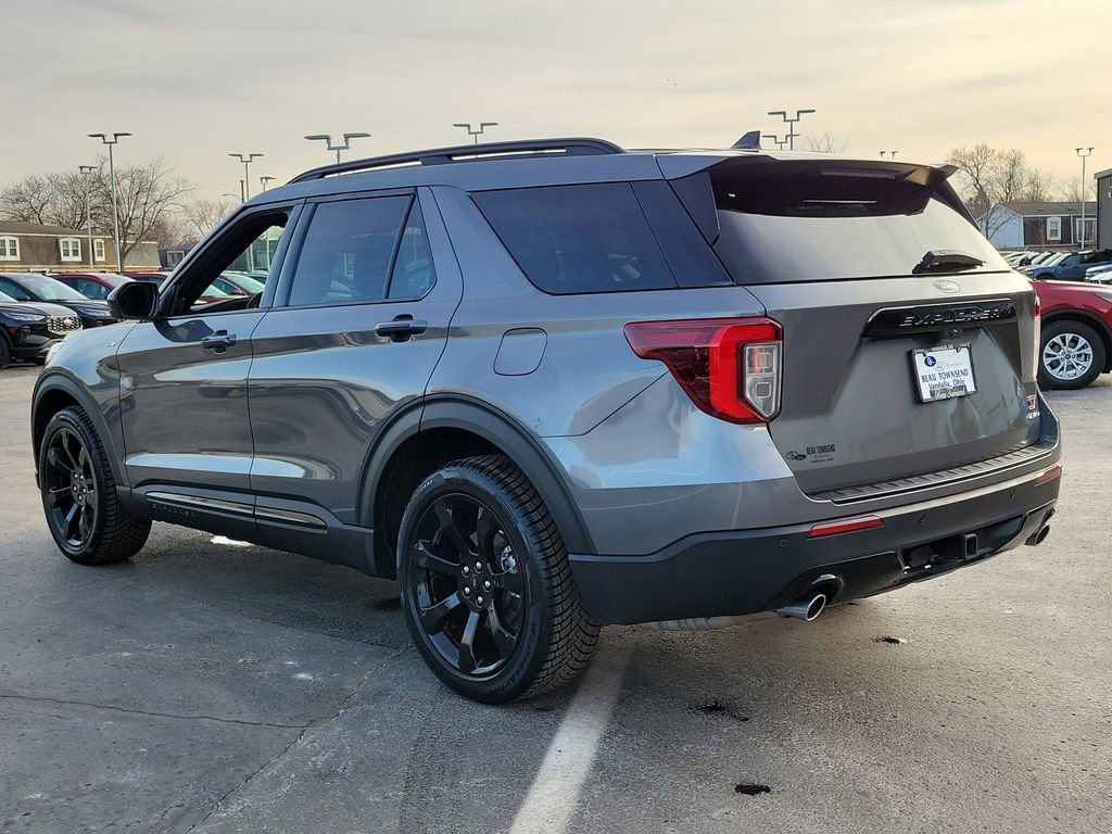 Certified 2023 Ford Explorer ST-Line w/ Class IV Trailer Tow Package image 3