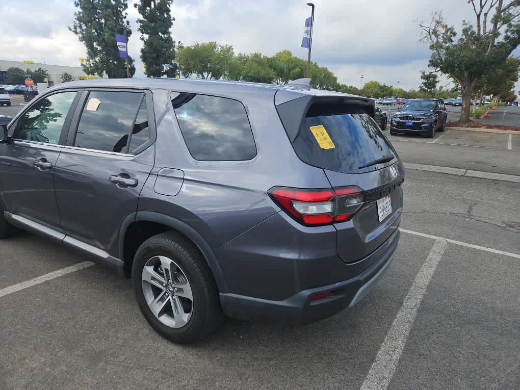 Used 2024 Honda Pilot EX-L image 5
