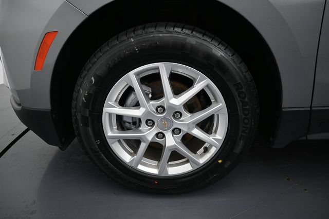 Used 2024 Chevrolet Equinox LT AWD/4WD image 9