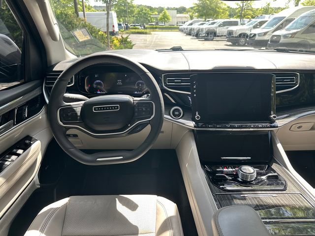 Used 2022 Jeep Wagoneer Series III w/ Premium Group I AWD/4WD image 23