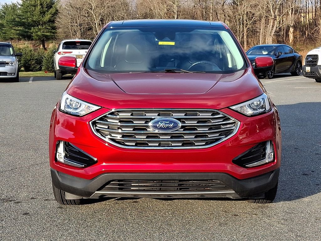 Certified 2022 Ford Edge SEL w/ Convenience Package image 2