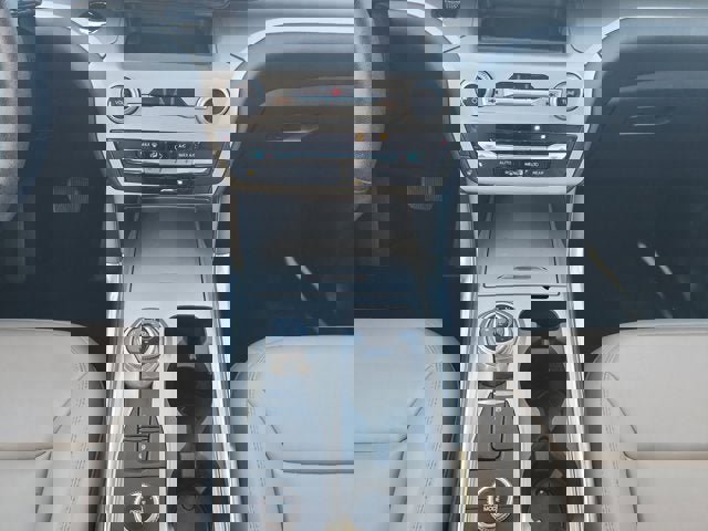 Certified 2022 Ford Explorer XLT w/ Equipment Group 202A image 11