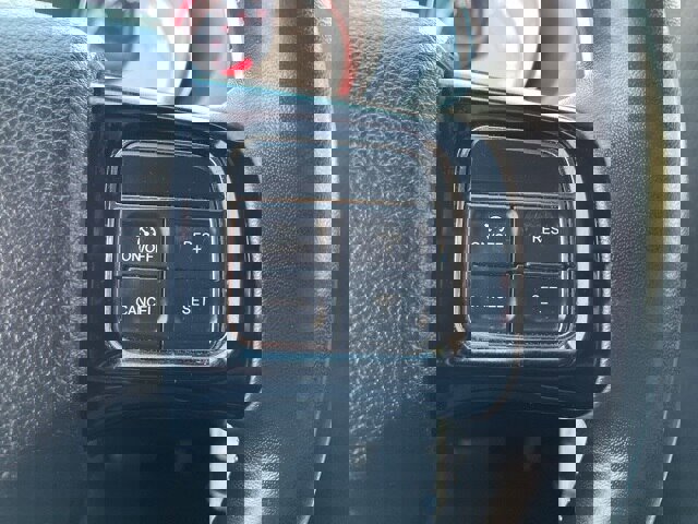 Used 2018 Dodge Grand Caravan SXT w/ Blacktop Package image 17