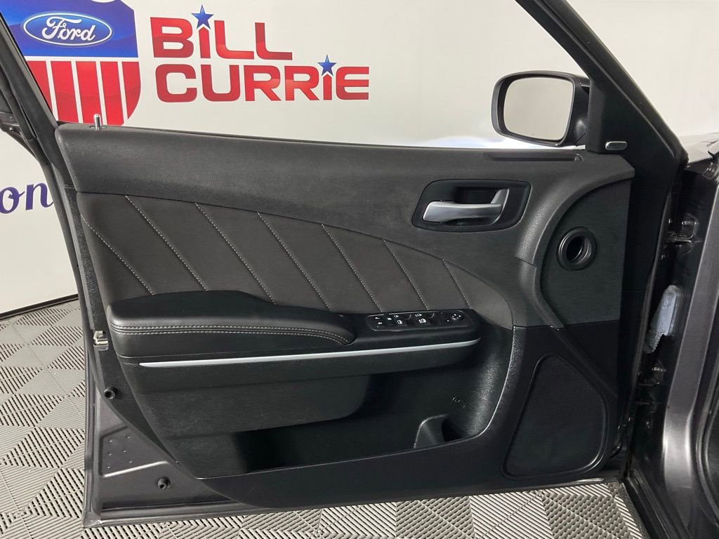 Used 2023 Dodge Charger SXT RWD image 12