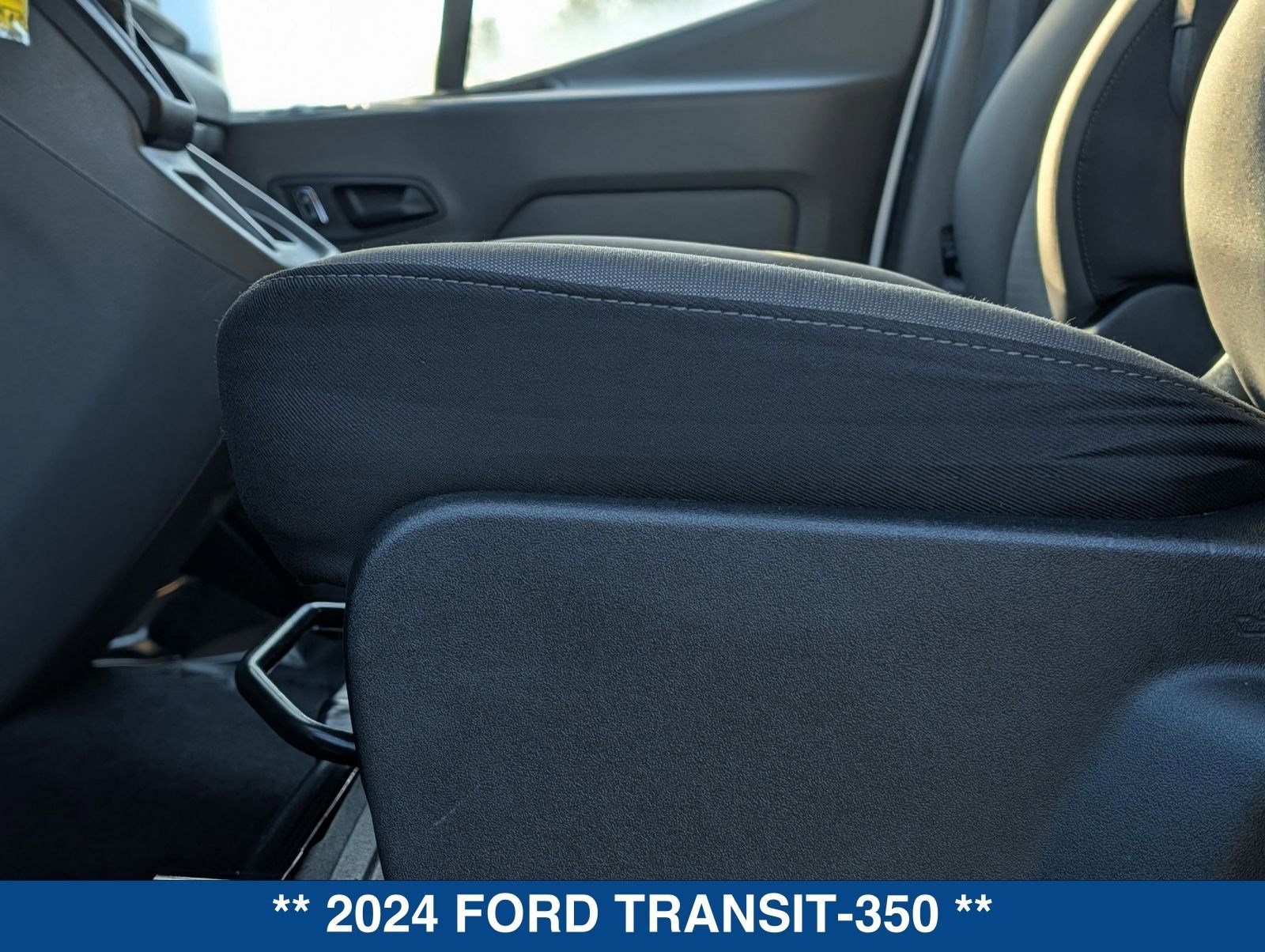 Certified 2024 Ford Transit 350 XLT image 20