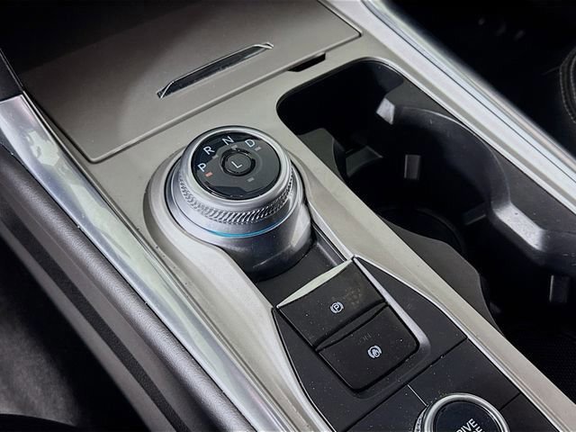 Certified 2022 Ford Explorer XLT w/ Equipment Group 202A image 17