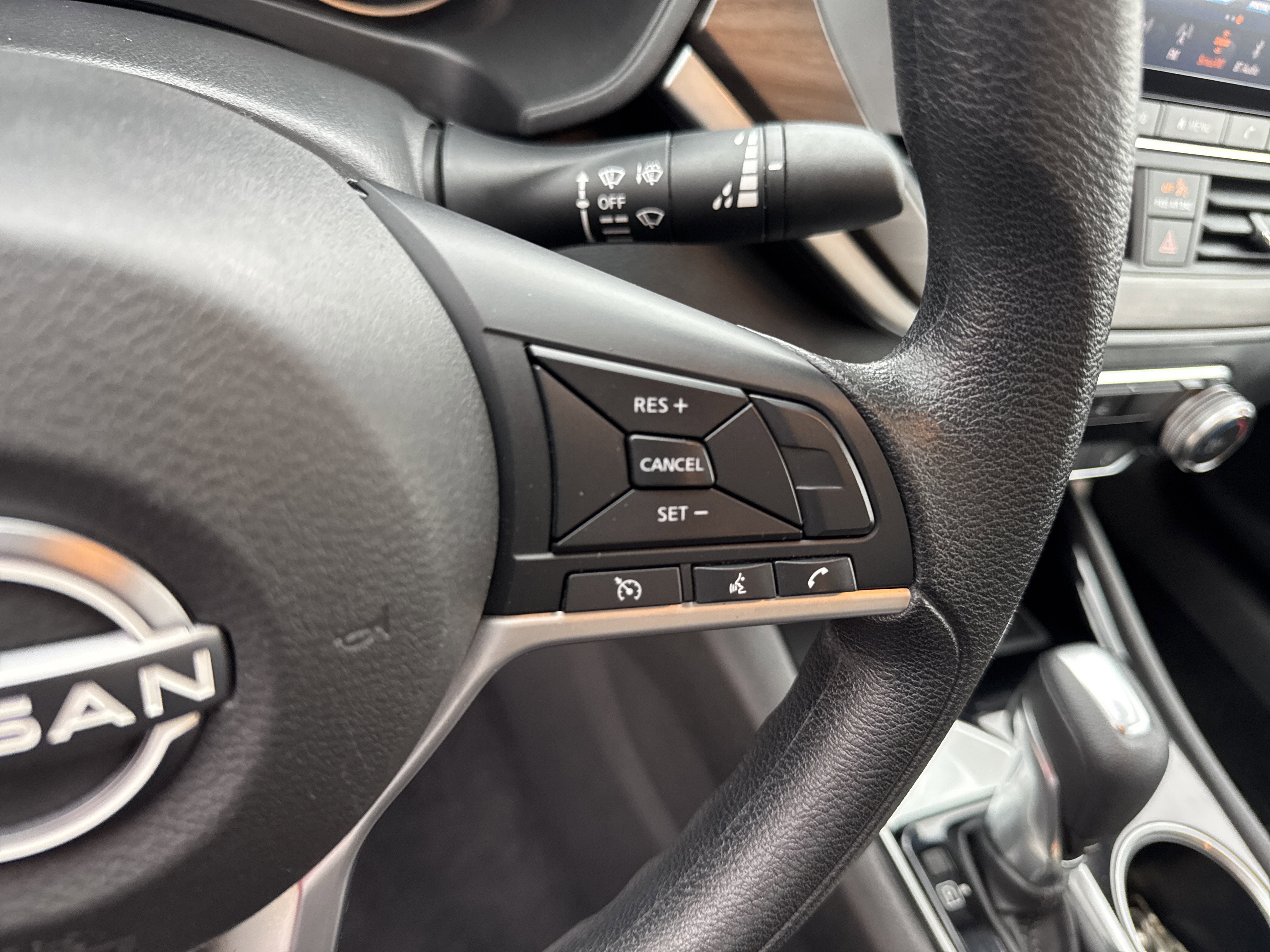 Used 2024 Nissan Altima 2.5 SV image 14