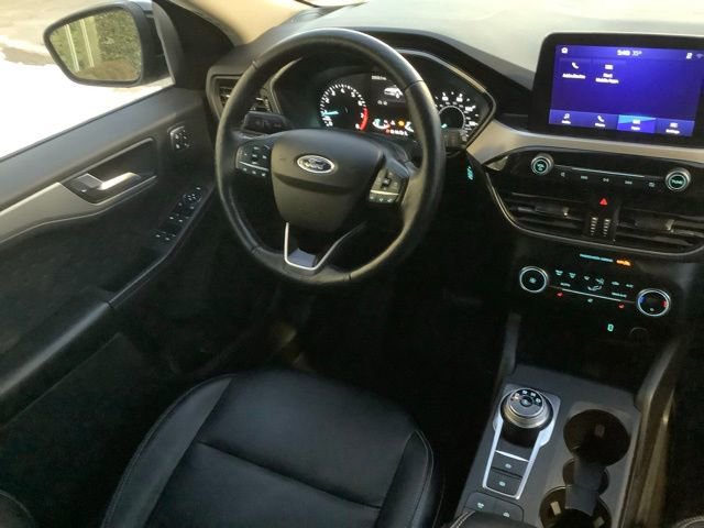 Certified 2020 Ford Escape SEL image 10