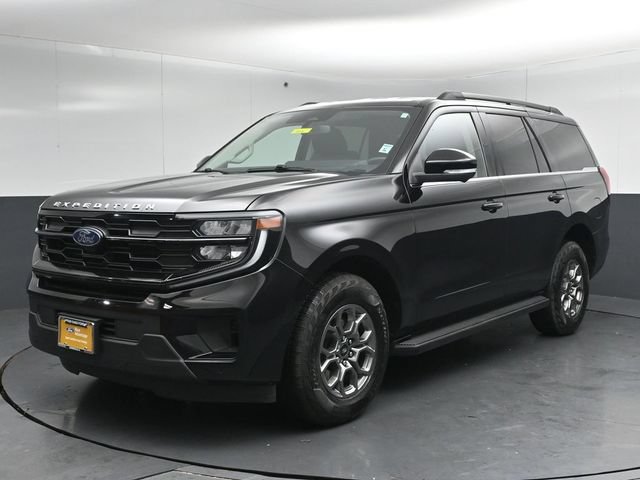 Certified 2026 Ford Expedition Active AWD/4WD image 3