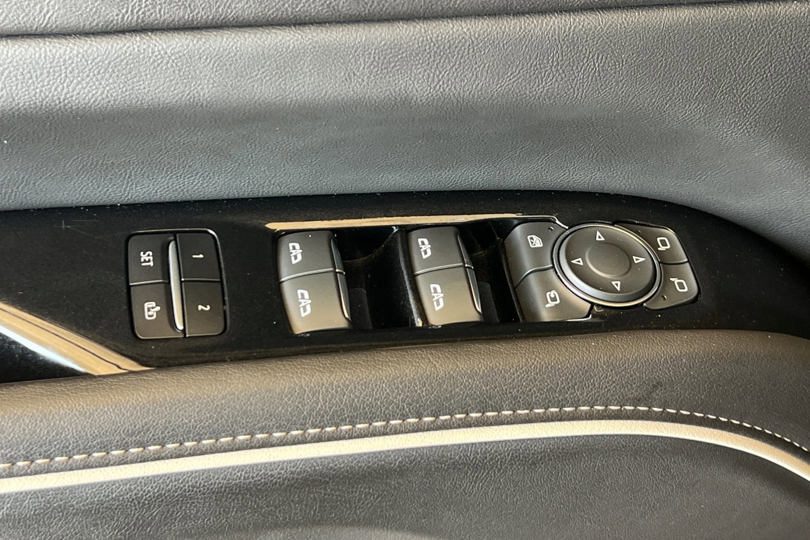 Used 2021 Cadillac Escalade Sport w/ Driver Assist Tech Package image 11