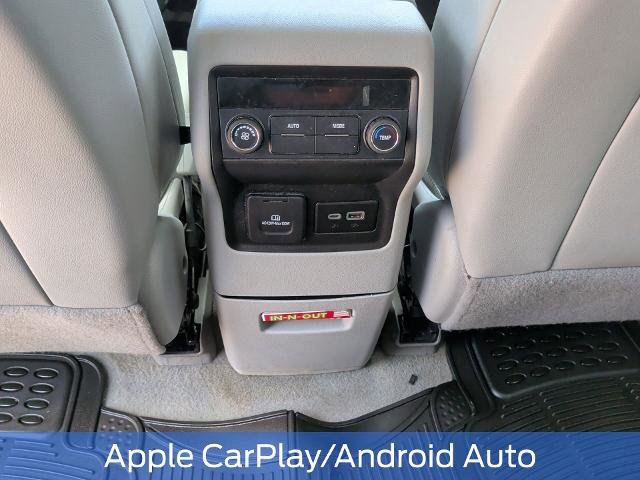Used 2023 GMC Acadia SLT FWD image 16
