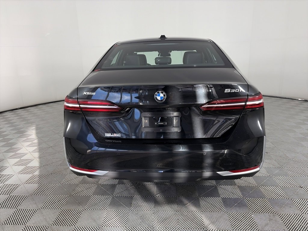 Used 2024 BMW 530i xDrive image 6