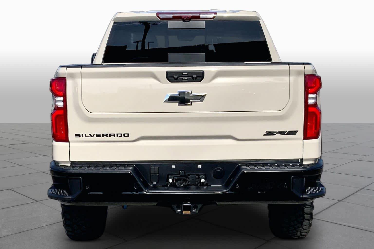 Used 2026 Chevrolet Silverado 1500 ZR2 w/ LPO, Dark Essentials Package AWD/4WD image 5