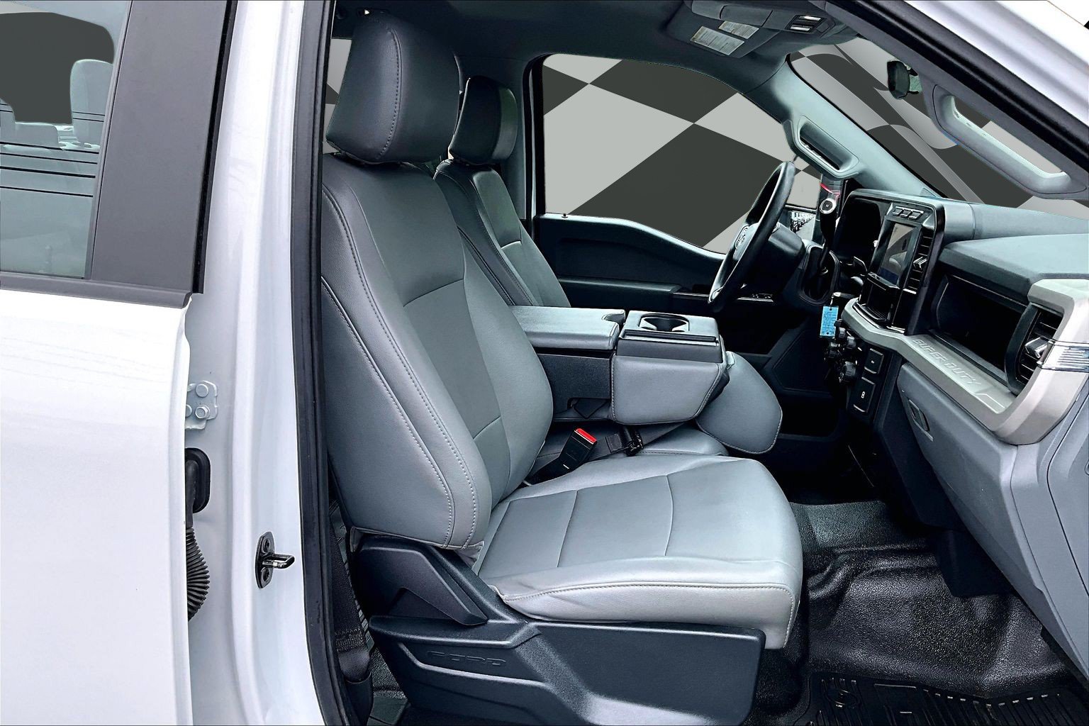 Certified 2023 Ford F250 XL AWD/4WD image 7