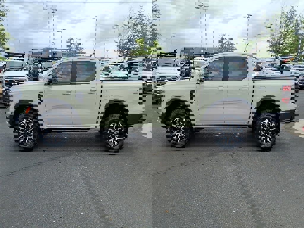 Certified 2025 Ford Ranger Lariat w/ Convenience Package image 2