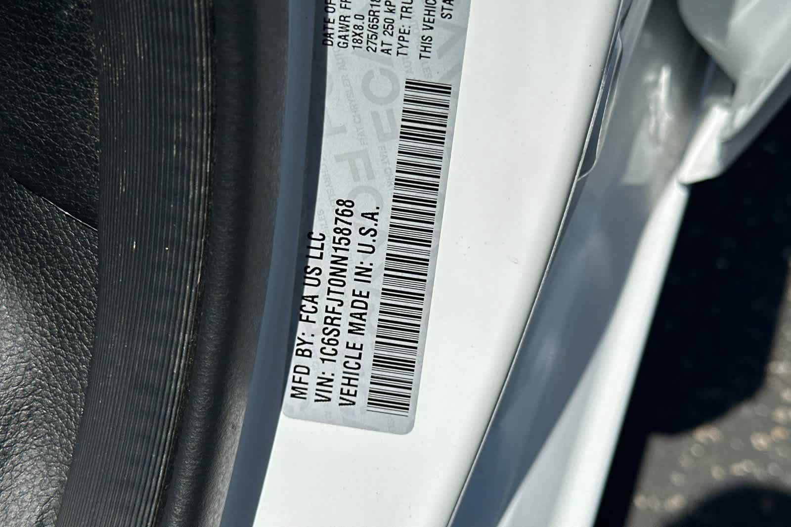 Used 2022 RAM 1500 Laramie AWD/4WD image 29