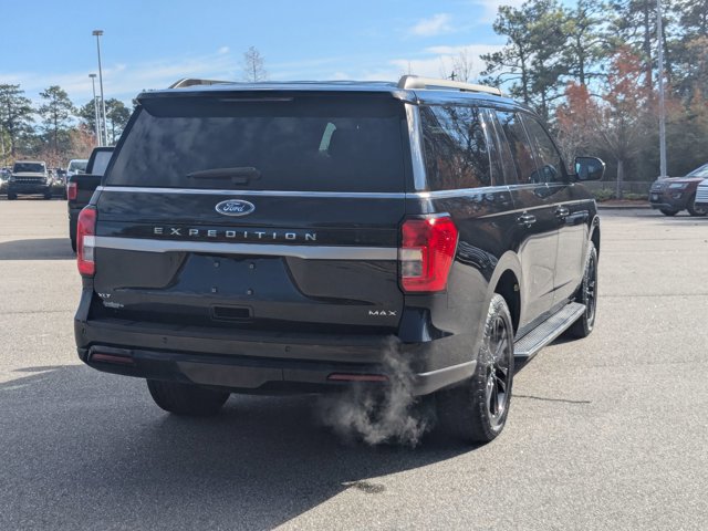 Certified 2022 Ford Expedition Max XLT image 4