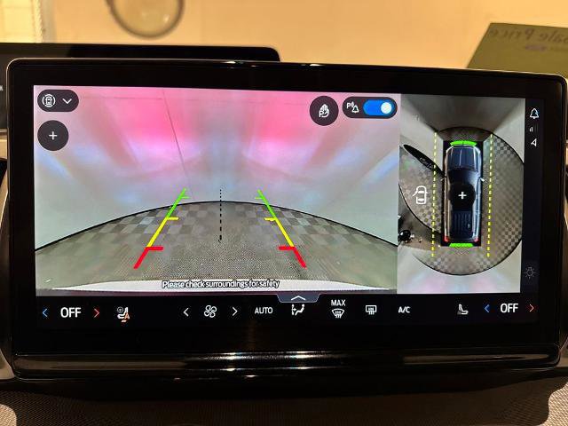 Certified 2025 Ford Expedition Active image 28