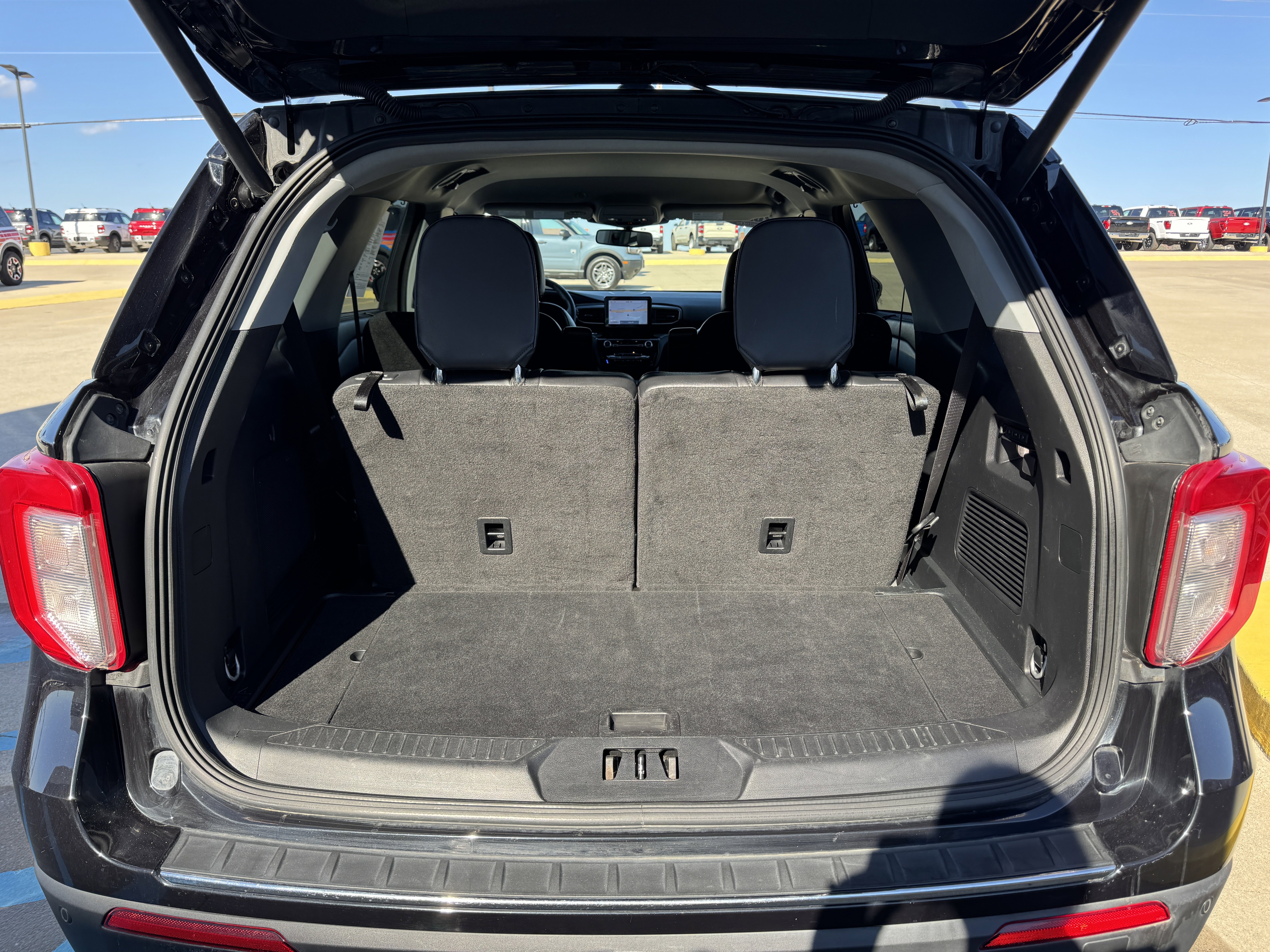 Certified 2023 Ford Explorer Limited w/ Equipment Group 301A image 40